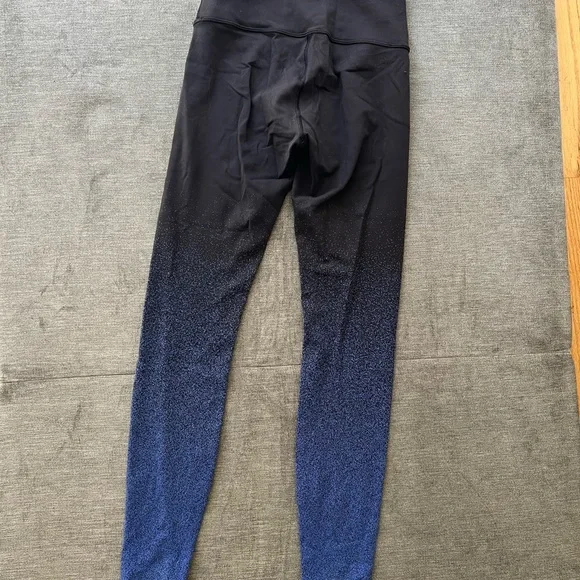Lululemon Align high rise ombré blue/Black leggings - 4 - Picture 4 of 5